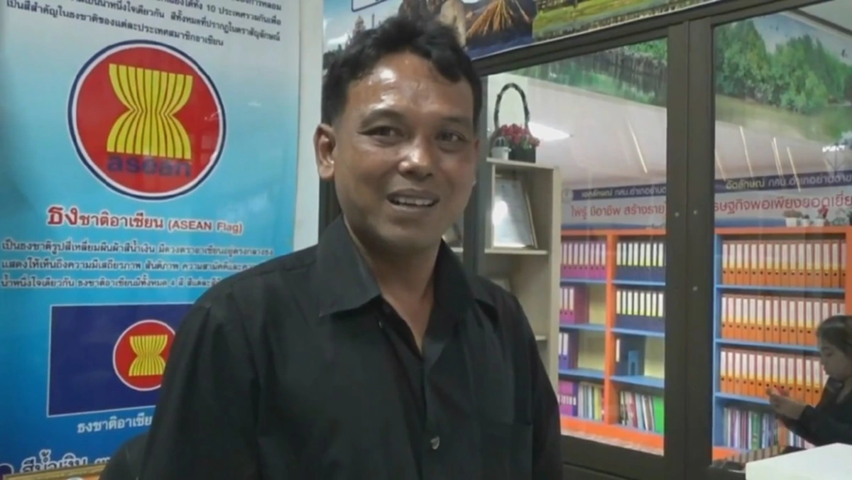 คุณค่าทางใจ!! ครูกศน. ตรัง สะสมธนบัตร-เหรียญเก่าหายาก "ในหลวงร.9" กว่า30ปี ไม่คิดขายเด็ดขาด!!