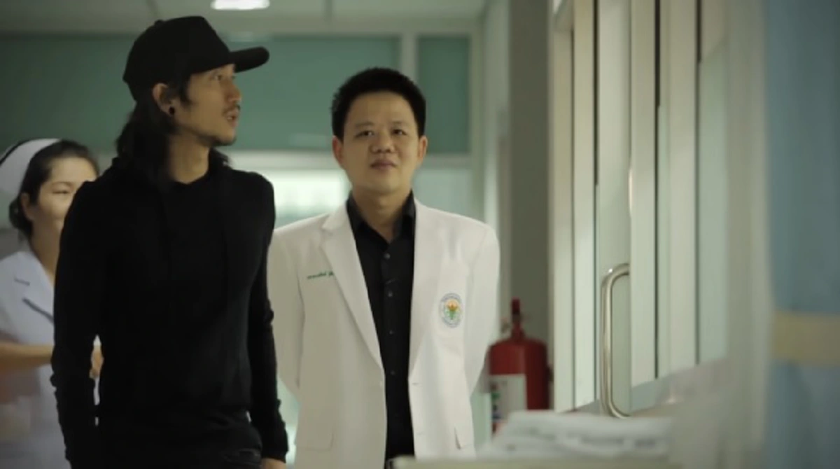 สุดยอดหัวใจ!! "ตูน บอดี้สแลม" อาสาทำดี วิ่ง400กม. กทม.-บางสะพาน ระดมทุนซื้อเครื่องมือแพทย์!! (ชมคลิป)