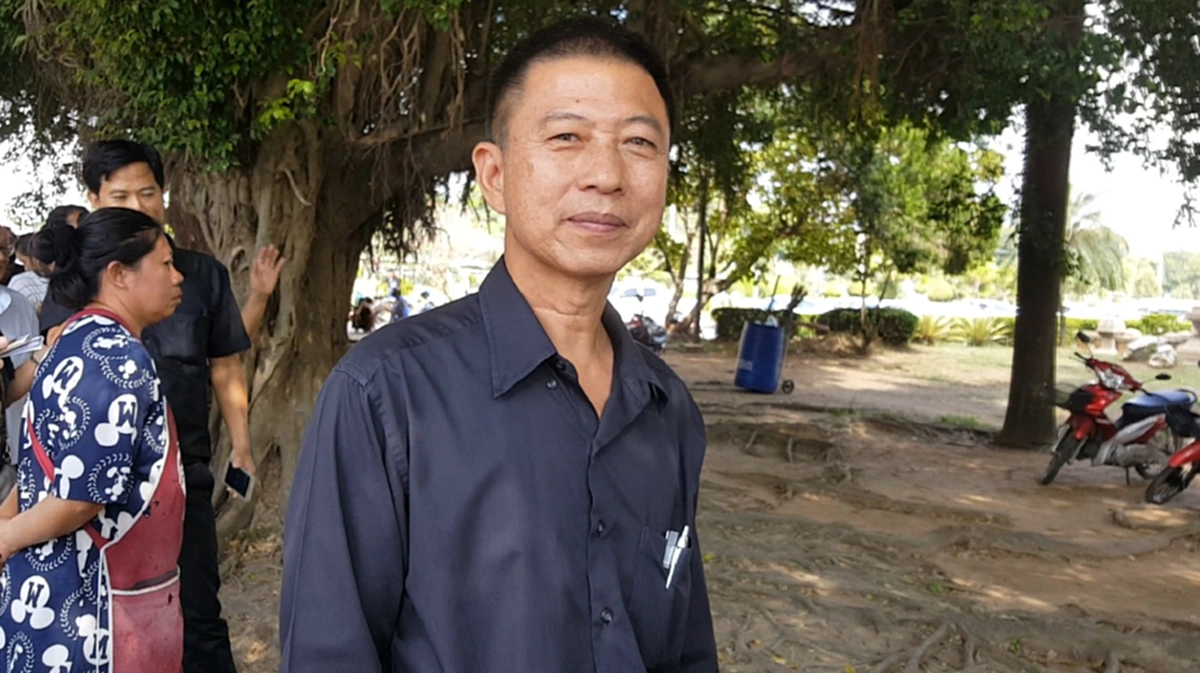 นานแค่ไหนก็รอ!! ชาวสิงห์บุรี ต่อแถวยาวเพื่อรอแลกซื้อ  เหรียญแอกริโคลา ซึ่งUNทูลเกล้าฯถวาย ในหลวง ร.9  