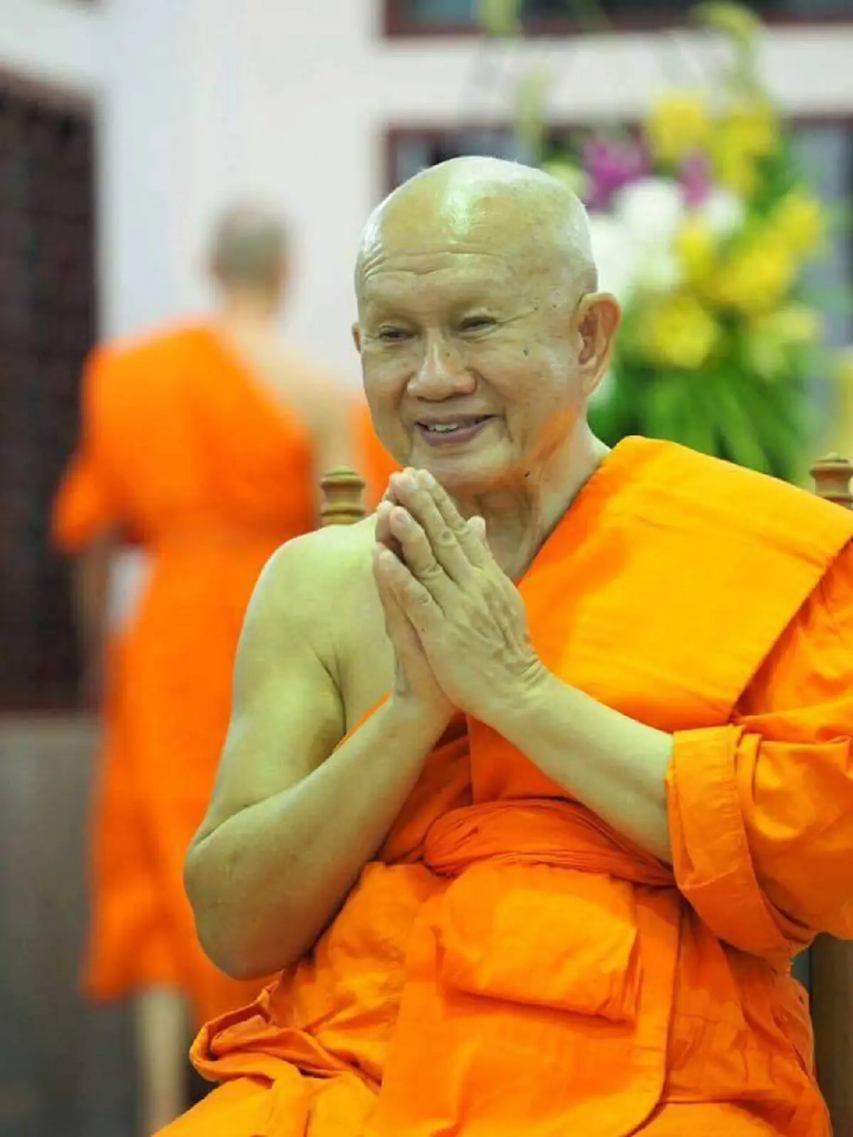 ไพศาล พืชมงคล  โพสต์กราบสาธุ  "สมเด็จองค์แรกแห่งรัชกาลที่10 ฝ่ายคามวาสีและอรัญญวาส" ขอพระคุณโปรดรับพระราชธุระให้บริสุทธิ์บริบูรณ์ด้วยเถิด 