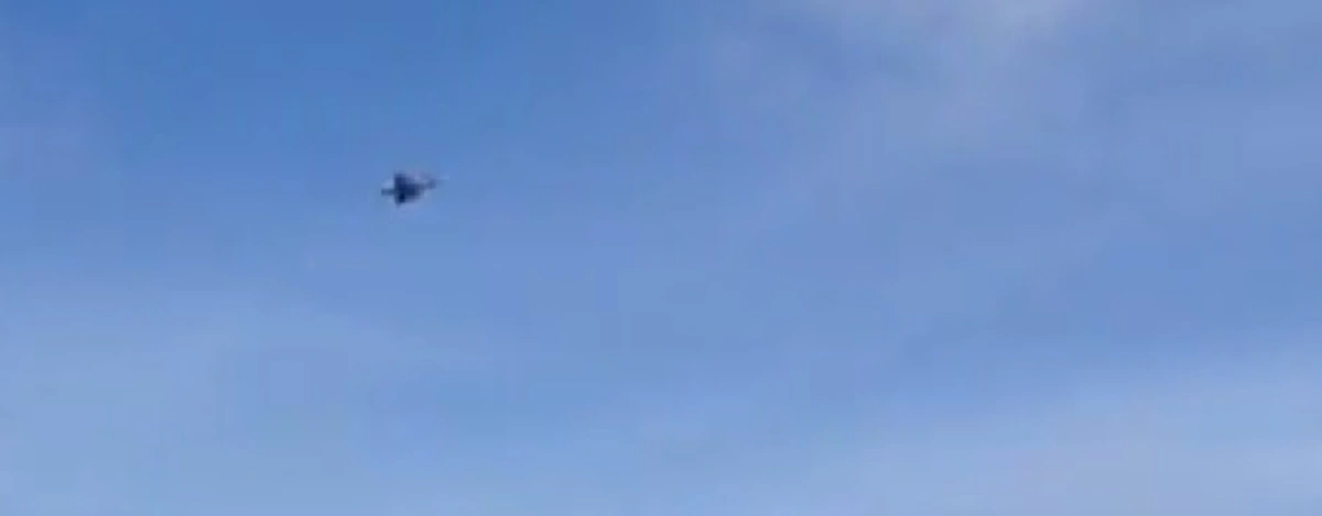 ด่วน !!! เครื่องบิน1 JS 39กริพเพนตก ขณะโชว์แสดงวันเด็กที่กองบิน 56 สนามบินหาดใหญ่ (รายละเอียด)