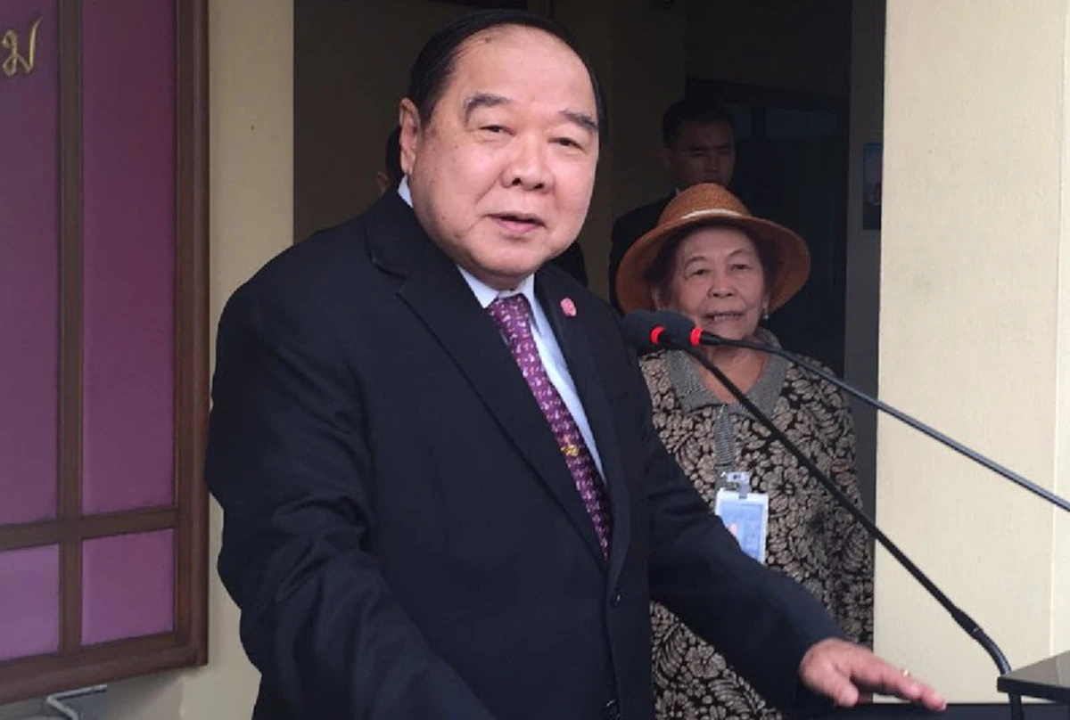 ตามไปดู!!! "แหวนหัวนะโม" สุดยอดเครื่องรางของขลังบนนิ้วมือ "บิ๊กป้อม" ..