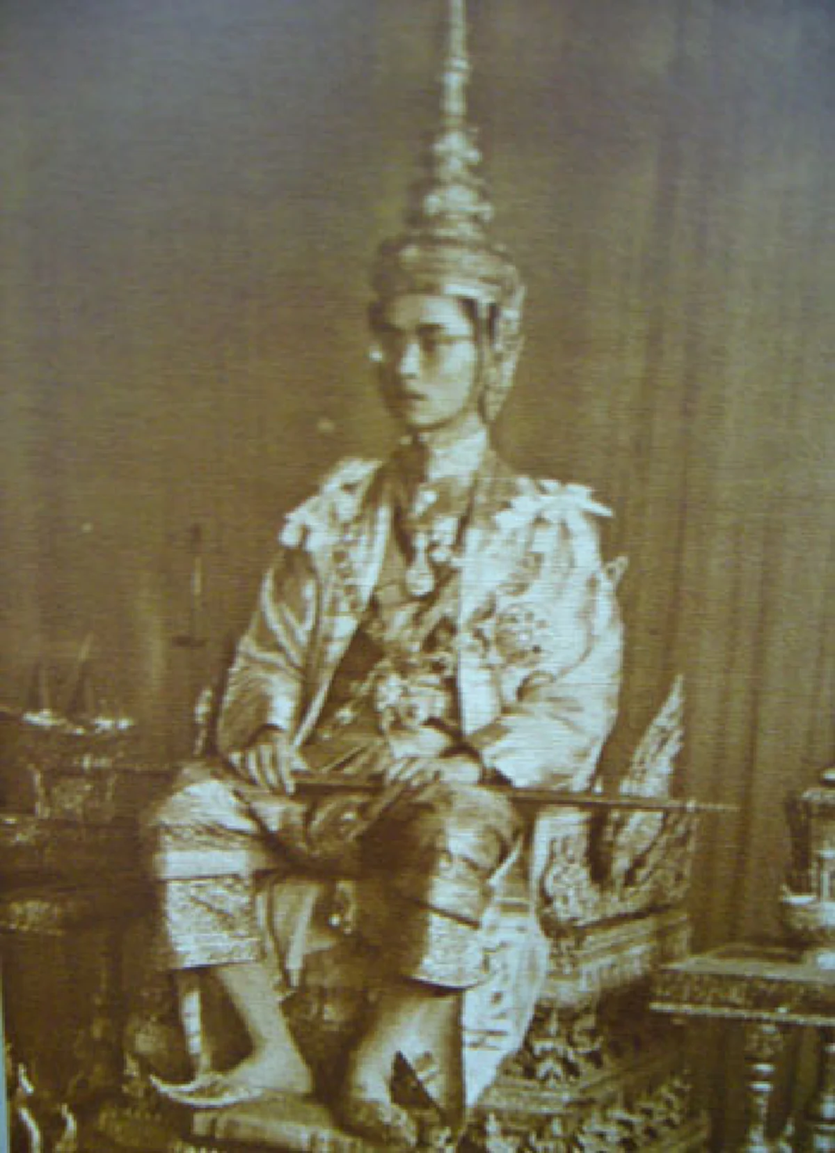 อาลัยน้ำตาริน ... แผ่นดินสูญสิ้นพระมหากษัตริย์ยิ่งใหญ่ที่สุดในโลก พระบาทสมเด็จพระปรมินทรมหาภูมิพลอดุลยเดช 