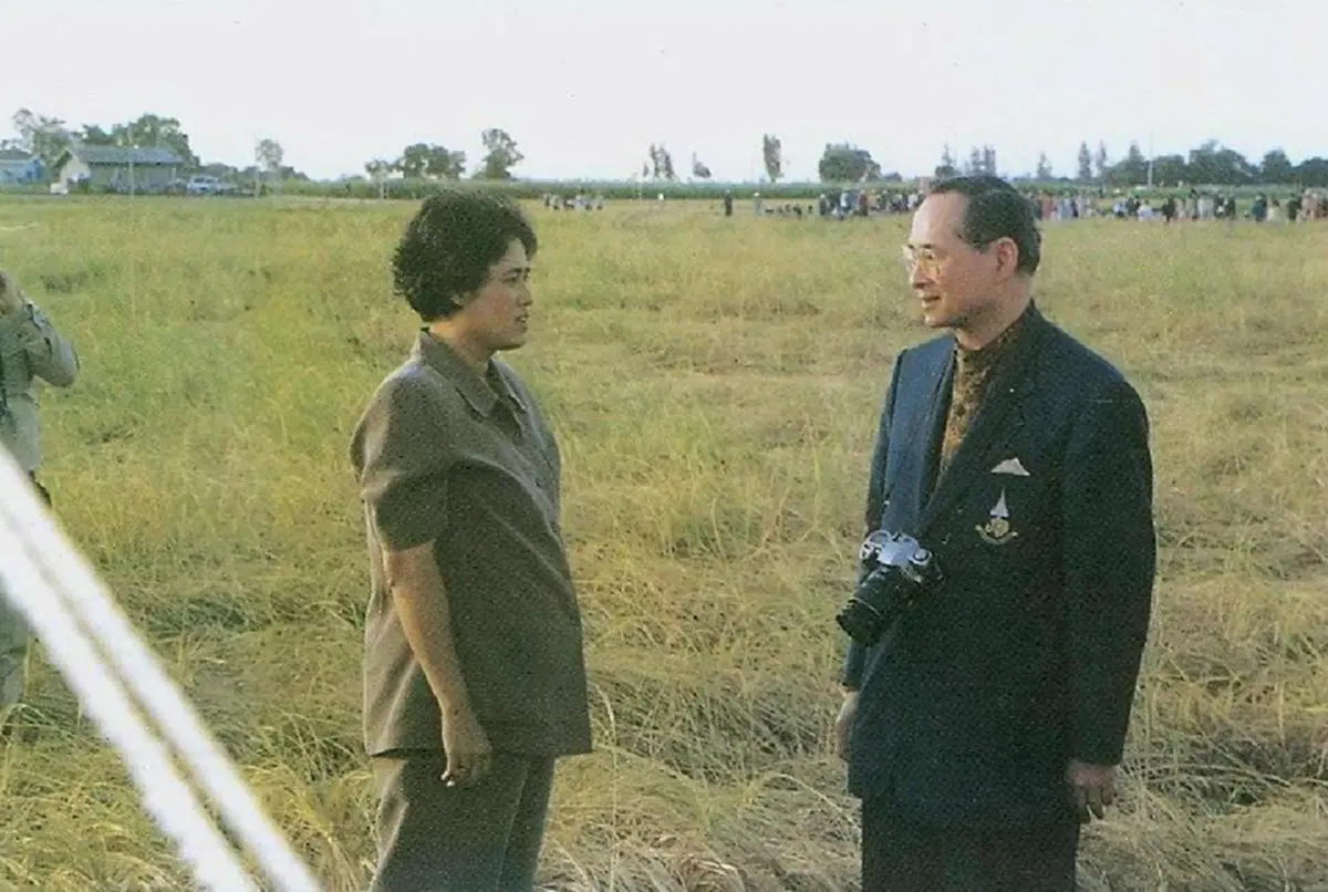 "เดินตามรอยเท้าพ่อ" ยิ่งอ่านยิ่งประทับใจ (ใน)สมเด็จพระเทพฯ ที่ทรงงานหนักเพื่อประชาชน...ที่สุดของพระมหากรุณาธิคุณ
