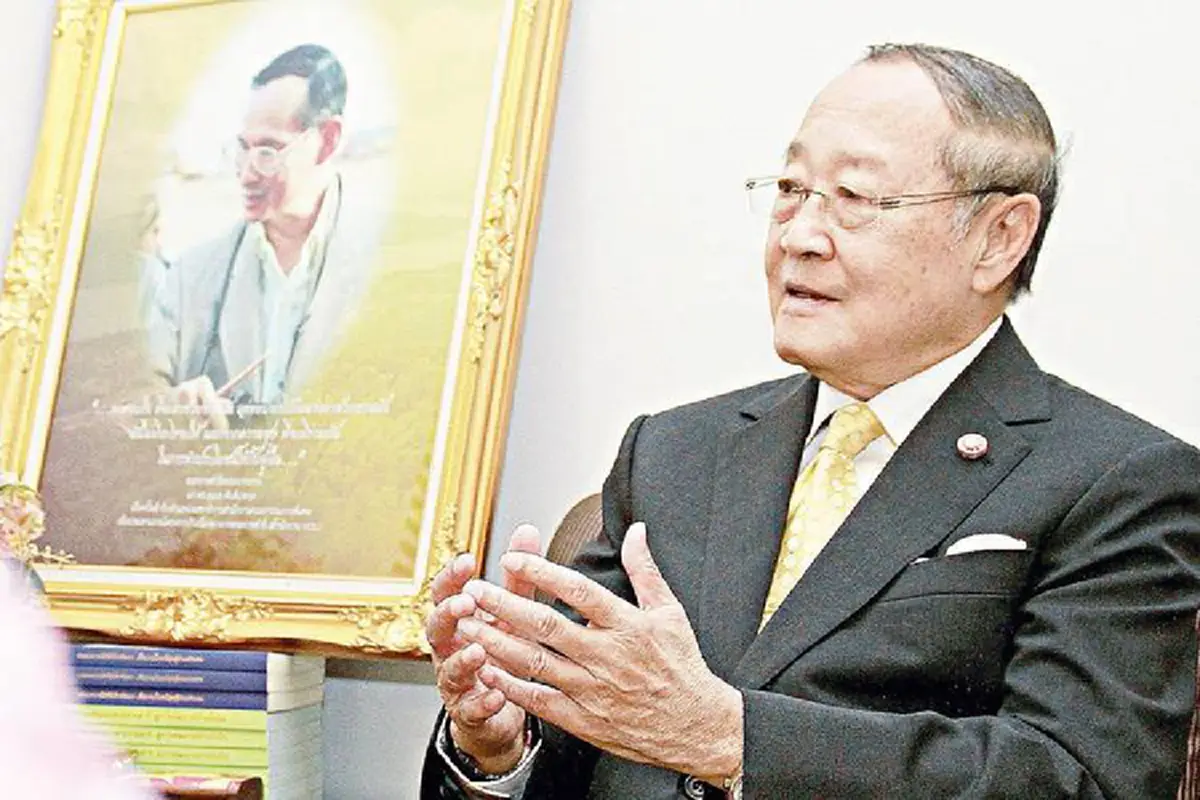 "ไม่ทําอะไร แล้วค่อยมาปลื้มพระองค์" ข้อคิดจากดร.สุเมธ กับประโยคที่ต้องน้ำตาไหล เตือนคนไทยหันมาทำตามคำสอน "ในหลวง" 