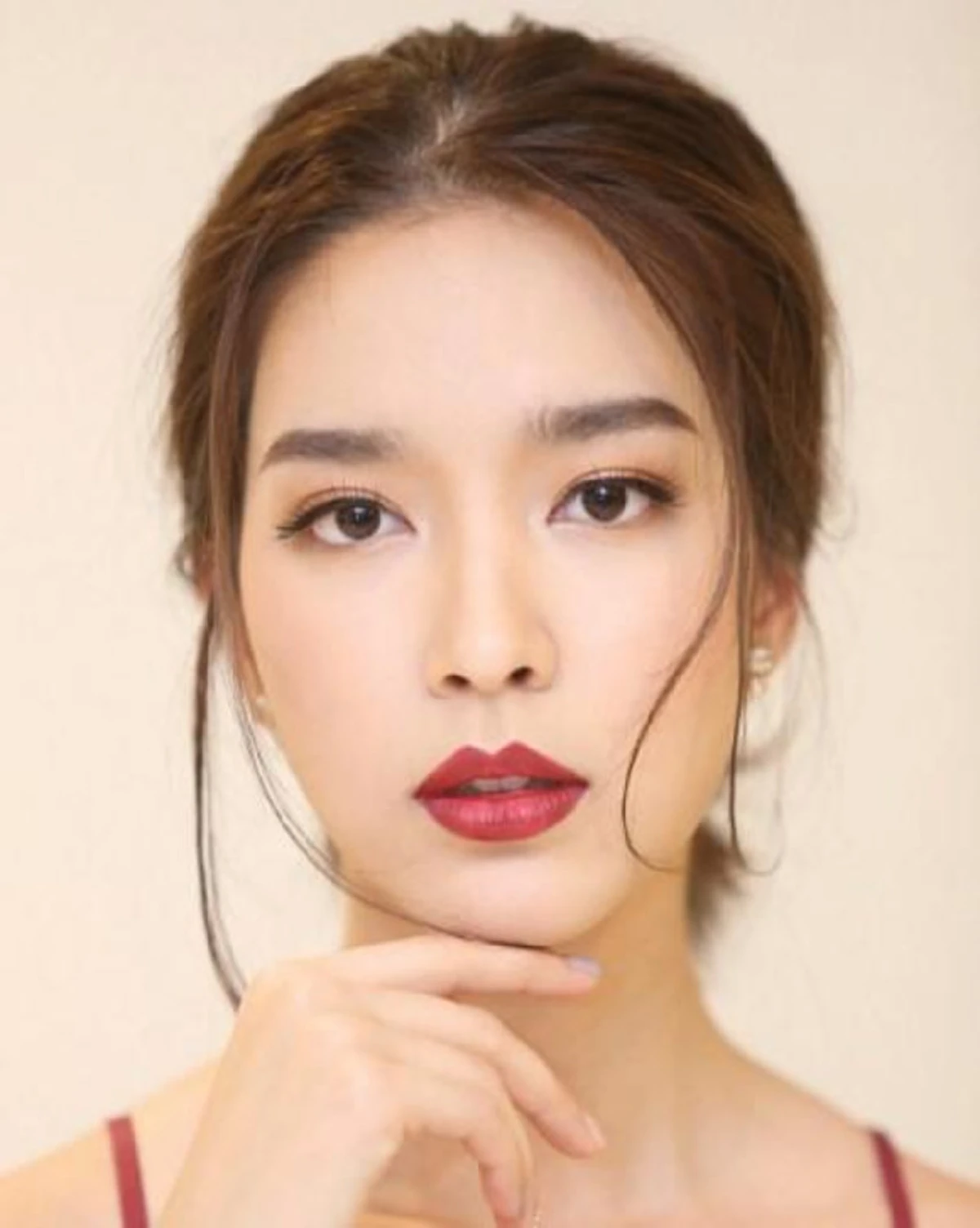 สวยชิคกว่านี้ไม่มีอีกแล้ว โม มนชนก นางเอกสาวหน้าสวย เจ้าแม่แฟชั่นชิค ที่ใครๆเห็นเป็นต้องหลงรัก (ชมภาพ)