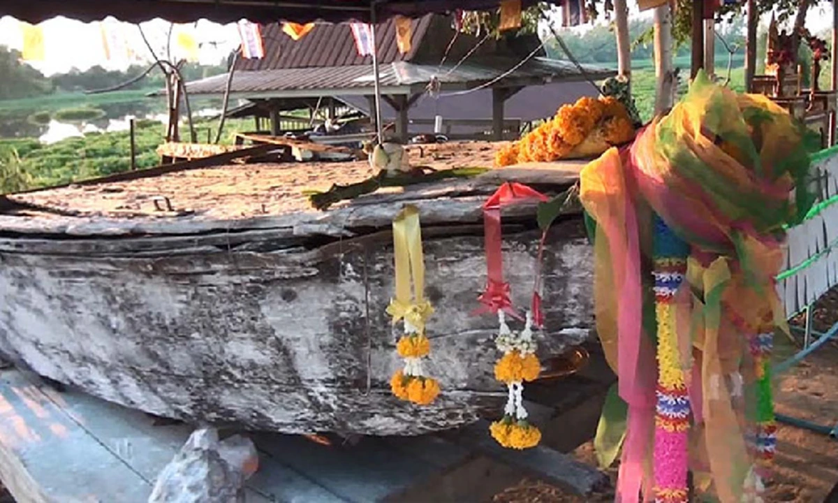 ชัดๆตรงๆ!! คอหวยตาลุกเลขเด็ด "แม่ศรีสุดา" ย่านางเรือตะเคียนโบราณเมืองชัยนาท  สวมชุดไทยเข้าฝันชาวบ้านนำขึ้นจากเจ้าพระยา บอกให้เลยงวดนี้มี "9"