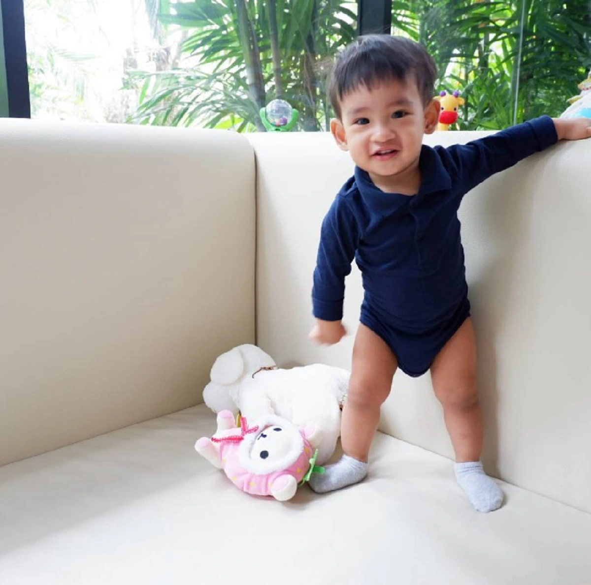 ลูกไม้หล่นใต้ต้น!!! 10 ลูกดาราขวัญใจประชาชน แห่งปี 2559 ที่ใครเห็นก็ต้องบอกเป็นเสียงเดียว...อุ๊ย น่าร้ากก!!!