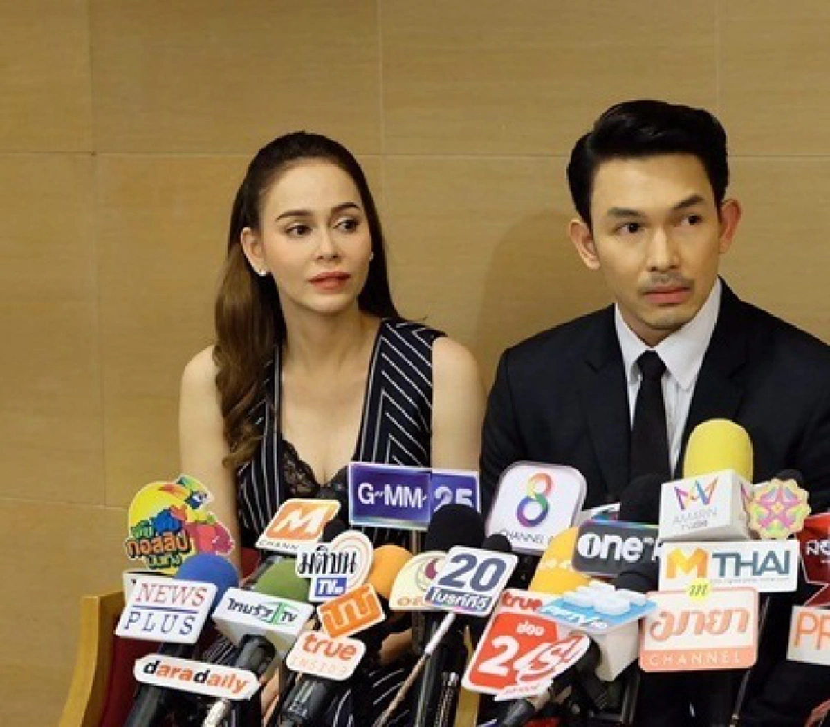 อั้มนัทยืนยัน จ่ายค่าตัวดาราครบแล้ว !! ไม่มีอมไม่มีเบี้ยวทั้งนั้น !! (รายละเอียด) 
