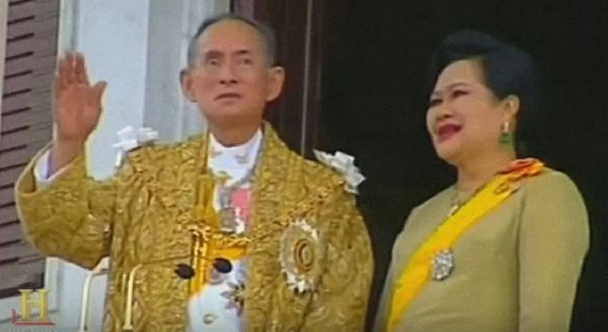  "องค์พ่อหลวงแห่งแผ่นดิน " ...  ประวัติศาสตร์โลกจารึก ภาพยนตร์สารคดี  "King Bhumibol of Thailand  ในหลวงในดวงใจ (ชมคลิป)