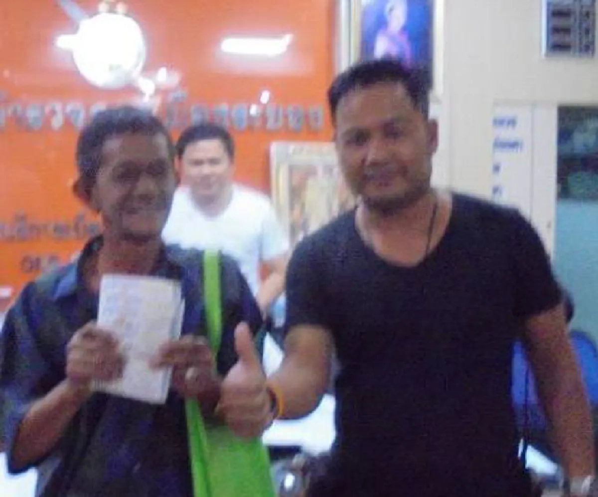 สิ่งที่อยากมีแต่ยังมาไม่ถึง..วาสนาเศรษฐี!!!  เปิดตัว 2  ผู้โชคดีถูกหวยรางวัลที่ 1 รวยอู้ฟู่ 42 ล้าน สำคัญเลขเด็ดมาจากฝันพิสดารสุดๆ ?? 
