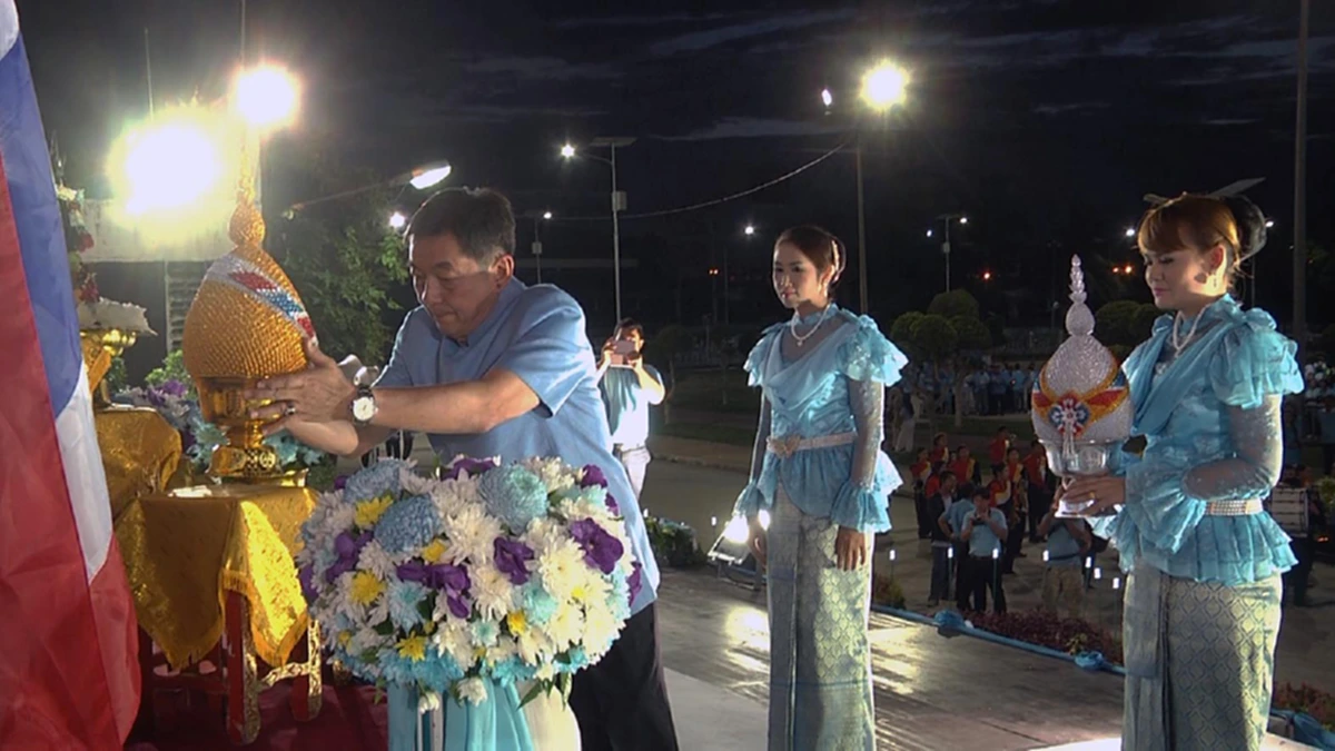 พลังแห่งความจงรักภักดีของ พสกนิกร ชาวไทย ...ที่กองกำลังชั่วร้ายก็ไม่อาจขวางกั้น (มีภาพ)