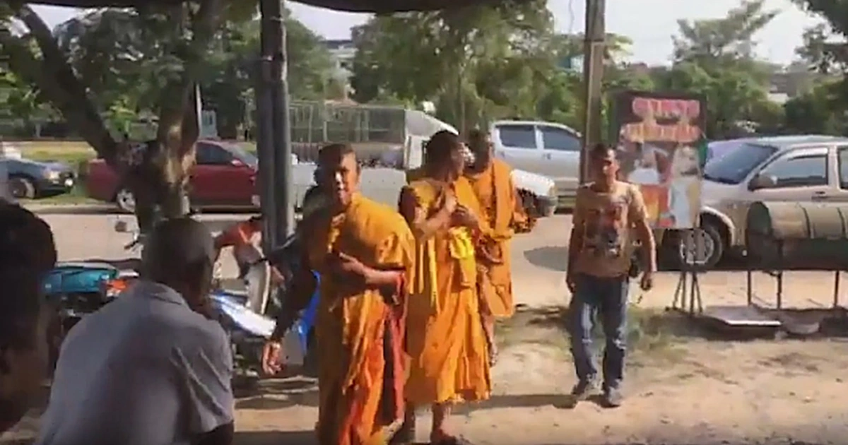 คดีพลิกหรือไม่!! ฝ่ายพระสวนกลับ สื่อจัดฉากเจ้าอาวาสก๊งเหล้า ใช้แบล็คเมล์รีดเงิน!!