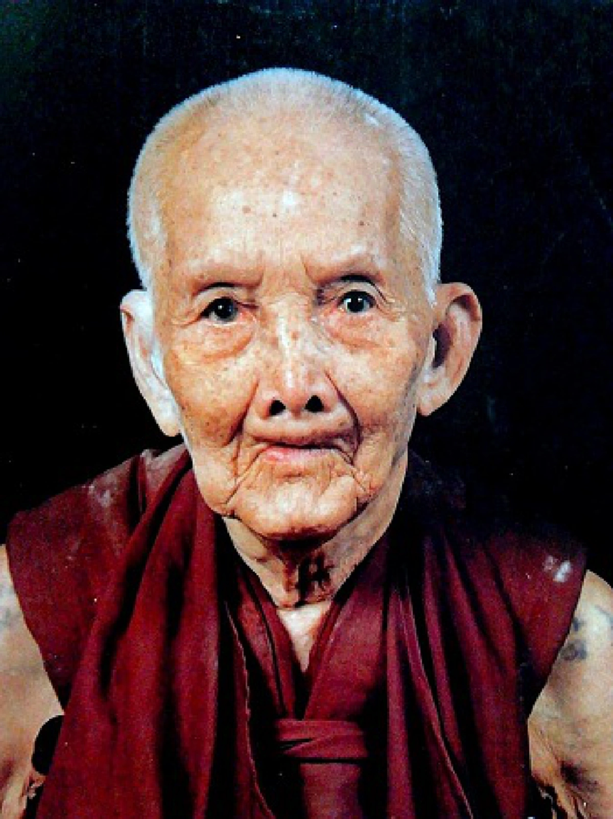 พูดน้อยต่อยหนัก!! เมื่อพระมหาเปรียญลองภูมิ "หลวงปู่บุดดา" แล้วเจอคำตอบ "ตีแสกหน้า" ... คำเดียวรู้เรื่อง!!