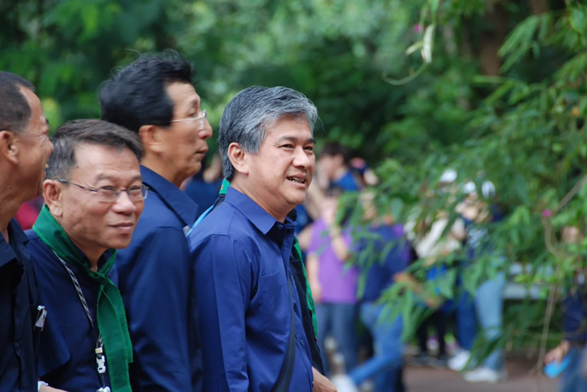 ประเพณี มช. ลูกช้างขึ้นดอย 2559 คึกคัก ศิษย์เก่า "ยิ่งลักษณ์" "อภิรักษ์"  ร่วมงาน (ชมภาพ)