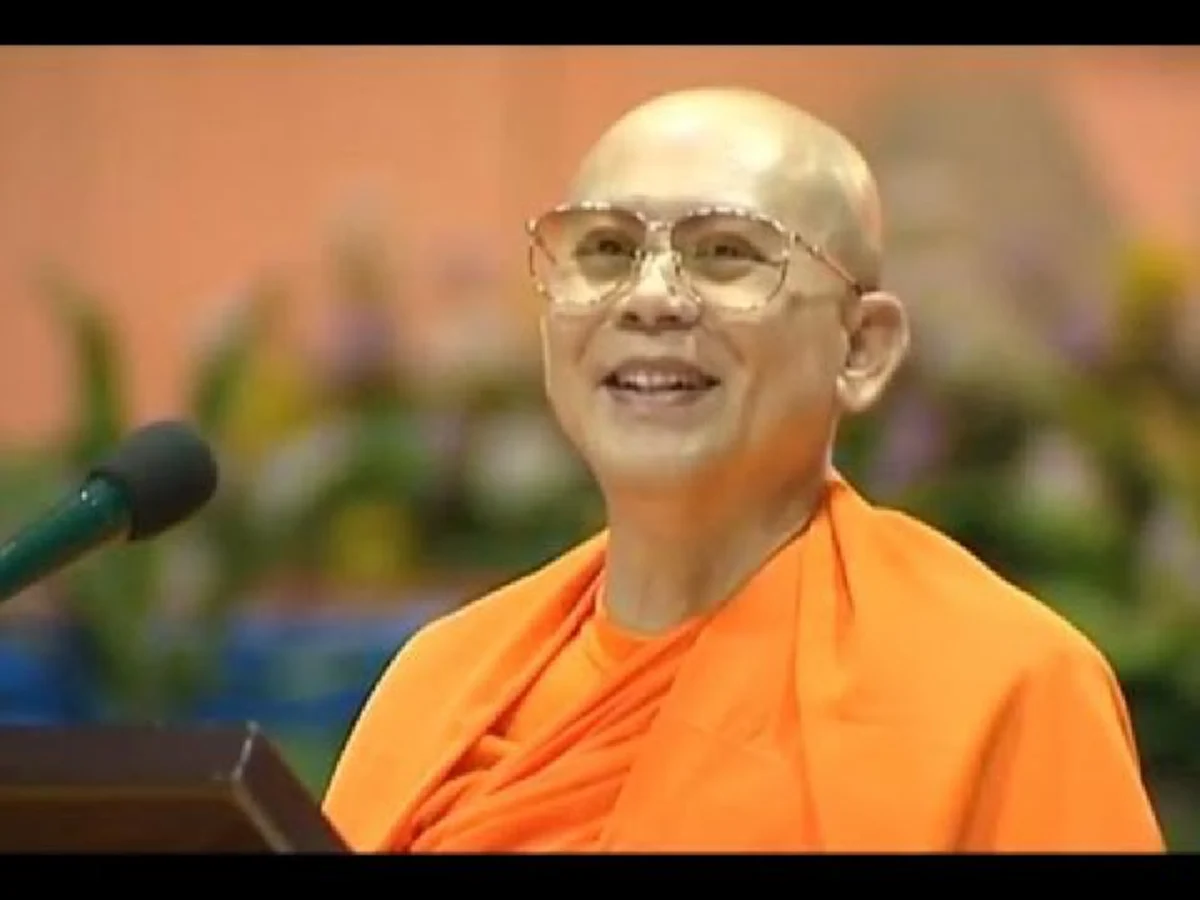 วาระเผชิญกรรม !?!? เปลวสีเงิน เปิดเนื้อใน หรือจะเป็นจริง พระธัมมชโย เลียนแบบ ทักษิณ" สวรรค์เปิดทางให้เดิน แต่ไม่ยอมเดินกลับไปเดินทางนรก