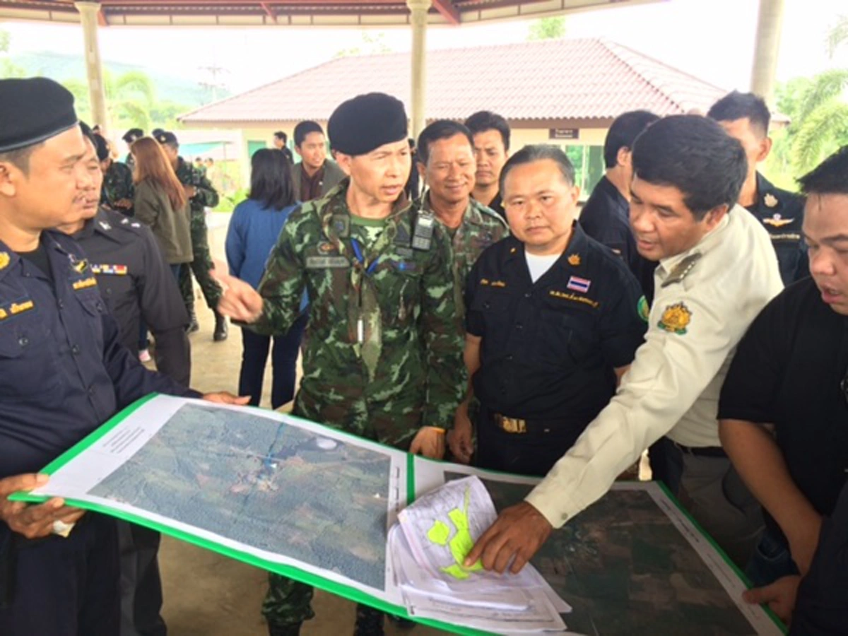 คนเพชรฯว่าไง!?!...ทำตัวเป็น"มูลนิธิฯ"แต่กลับบุกที่ป่าสงวน แถมสร้างรีสอร์ทซะหรูหราอลังการ