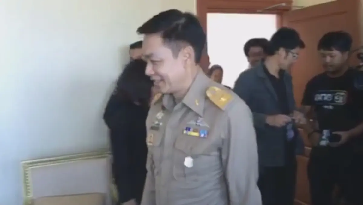 อย่ามาต่อรอง!!ดุษฎีลั่นถ้า วิชัย ปั้นงามจะมาต่อรอง มอบตัวแล้วต้องให้ประกัน ก็เชิญหนีได้เลย ไม่หวั่นจนท.ตามจับเอง