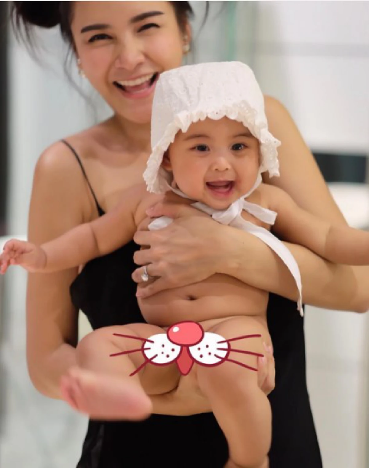 ลูกไม้หล่นใต้ต้น!!! 10 ลูกดาราขวัญใจประชาชน แห่งปี 2559 ที่ใครเห็นก็ต้องบอกเป็นเสียงเดียว...อุ๊ย น่าร้ากก!!!