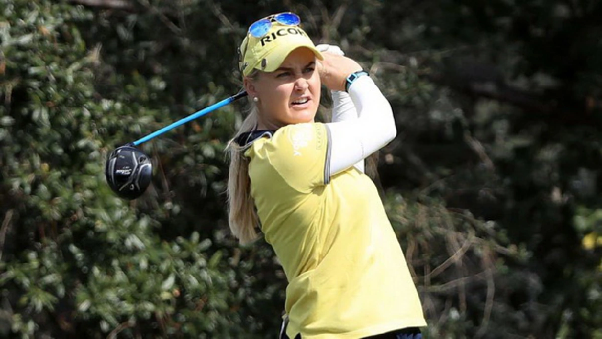 แชร์ซิคร๊าบบบ รออะไร!!  "โปรเม" คว้ารางวัลนักกอล์ฟยอดเยี่ยม LPGA 2016 ควบรางวัล เรซ ทู ซีเอ็มอี โกลบ รับเงินโบนัสอื้อซ่า
