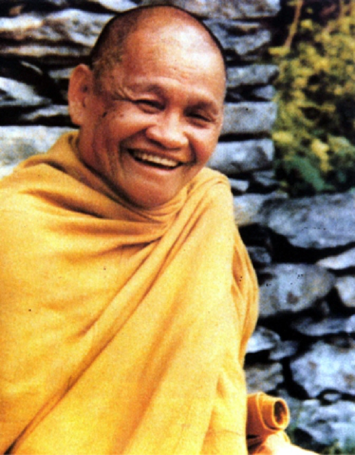 ก็ฮอร์โมนคนหนุ่มมันพลุ่งพล่าน!! เมื่อพระฝรั่ง "คิดถึงแฟน" หลวงพ่อชาก็เลยแนะนำให้เขียนจดหมายไปขอ "ของที่ระทึก" จากเธอ ... จะได้หายคิดถึง!!