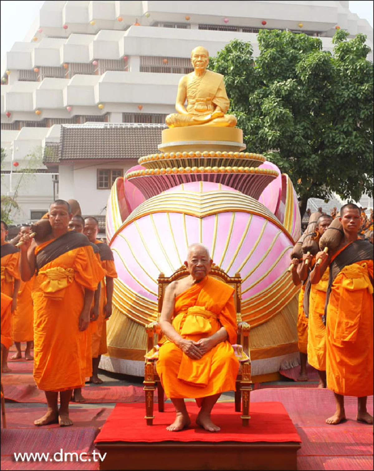 เปิดประวัติ พระสมเด็จราชาคณะใครเป็นใคร...สายสัมพันธ์แนบแน่นกับวัดพระธรรมกาย!!?