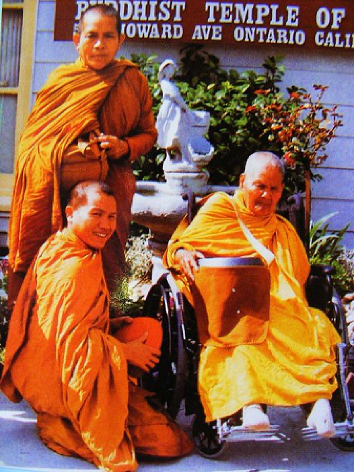 ปรากฏการณ์ข้ามทวีป!! หลวงปู่ชอบเผชิญหน้ากับ "พญานาคแห่งน้ำตกไนแอการา" ... อายุกว่าสามหมื่นปี อาศัยอยู่ที่นี่ก่อนอเมริกาเกิด!!