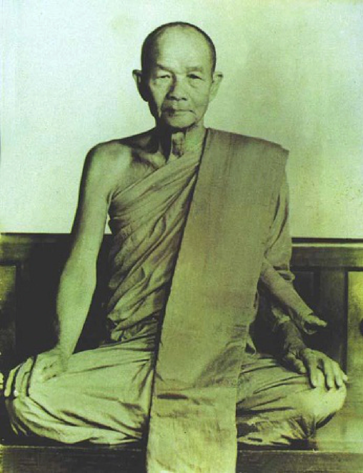 ธุดงค์จนเกือบตาย!! บทพิสูจน์พระแท้ของ "หลวงปู่ดูลย์" บนเส้นทางวิบากที่ไม่ได้โรยด้วยดอกไม้เหลืองสะพรั่ง!!