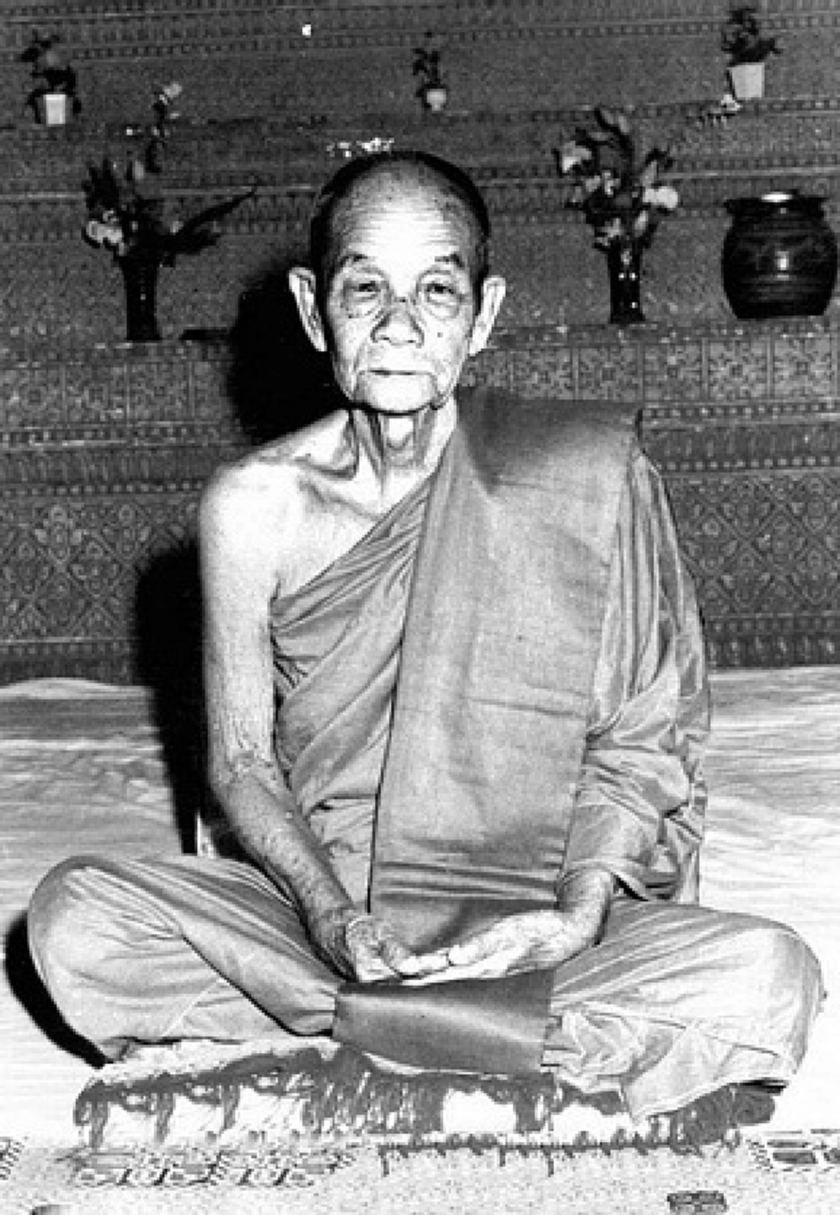 ธรรมะคือลมหายใจ!! "ถ้ามีเวลาหายใจก็ต้องมีเวลาภาวนา" ... ข้อคิดที่ "หลวงปู่ดูลย์" มอบให้แด่ "แม่บ้านงานรัดตัว"!!