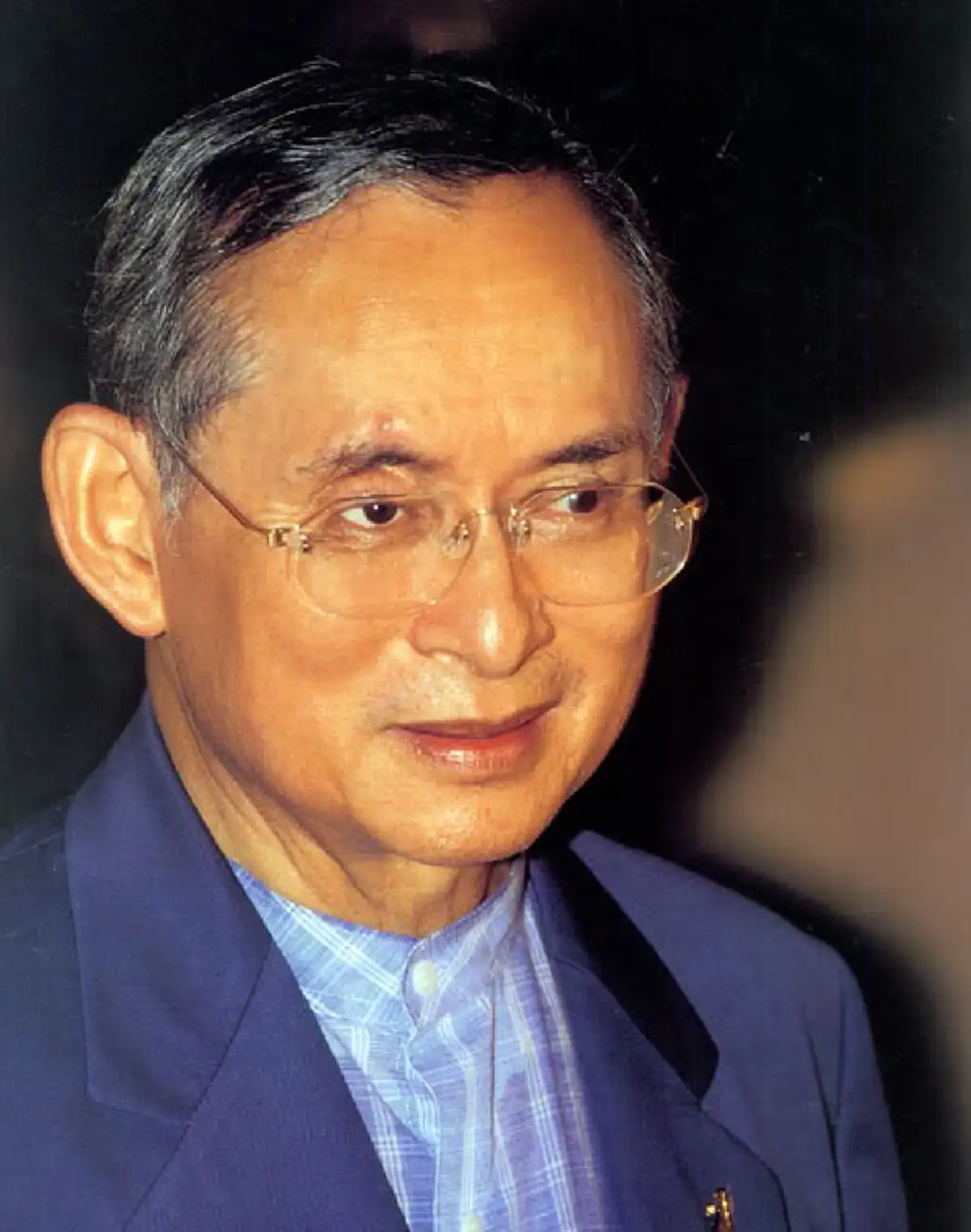พระราชอารมณ์ของในหลวง...เมื่อครั้งเสด็จงานดนตรีจุฬาลงกรณ์มหาวิทยาลัย ปี ๒๕๑๒..สุดปลื้มปีติ..ขอพระองค์ทรงพระเจริญ
