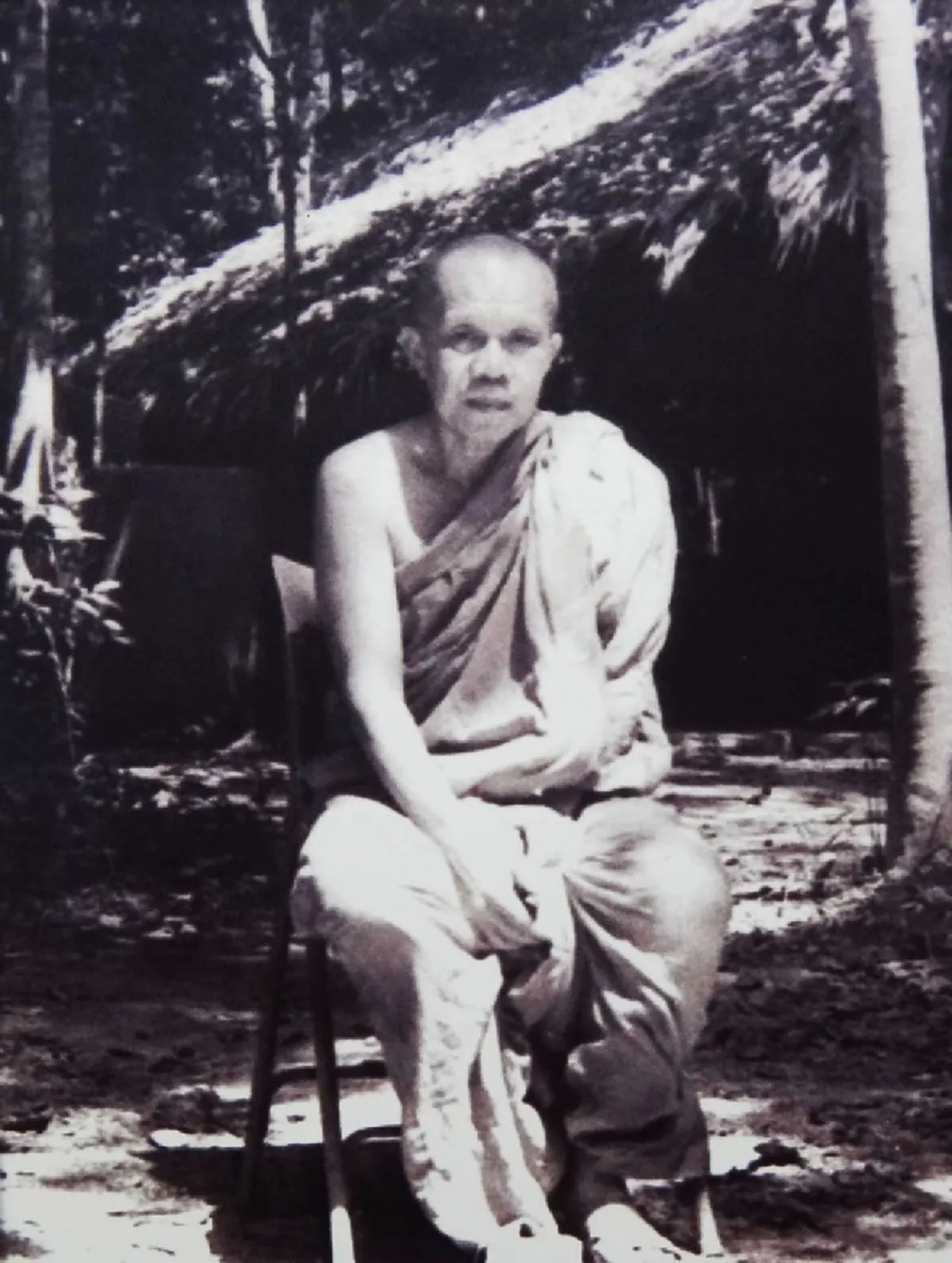 เมื่อถูกถามว่า"ทำไมหลวงพ่อลี ชอบพาญาติโยมสร้างพระจัดงานบุญ"ท่านตอบเช่นใด