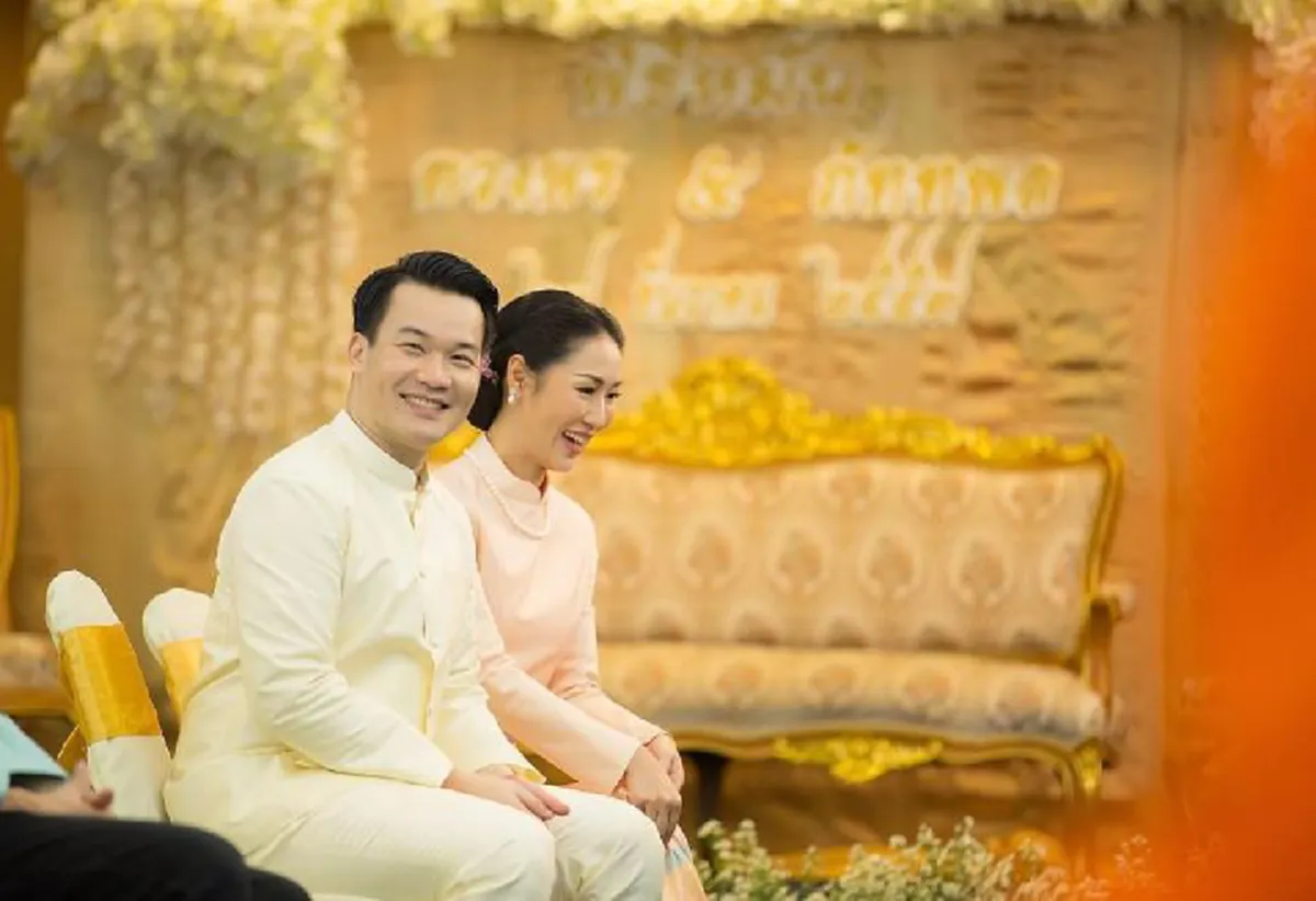 คุณอาคนเดิมที่ไม่เคยเปลี่ยน  !! "น้องเมย์" อัพไอจีสุดดีใจ ... ได้เจอ "สรยุทธ" อดีตผู้ประกาศข่าวคนดัง  (มีภาพ)