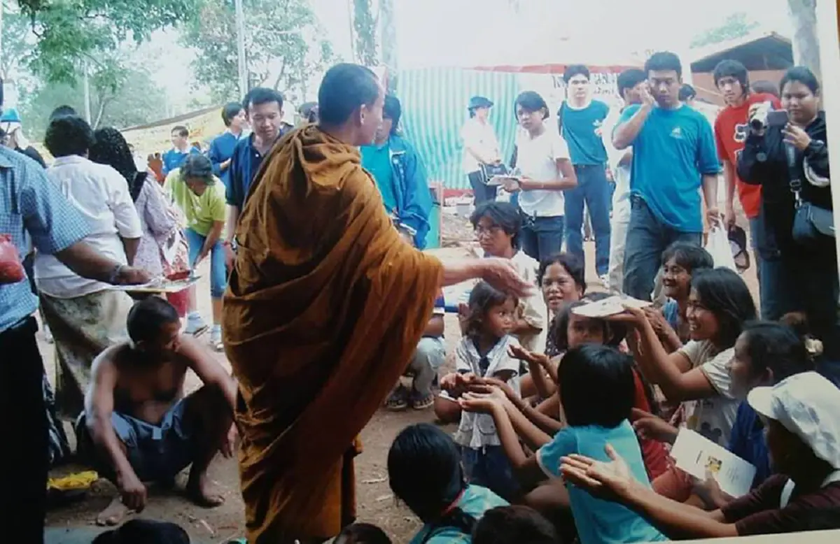 ติ่งธรรมกายเพ้อหนัก!?!..."พุทธะอิสระ"รับงานมุสลิมล้มธรรมกาย...อย่าคิดว่าคนอื่นจะชั่วเหมือนตัวเอง!?!...
