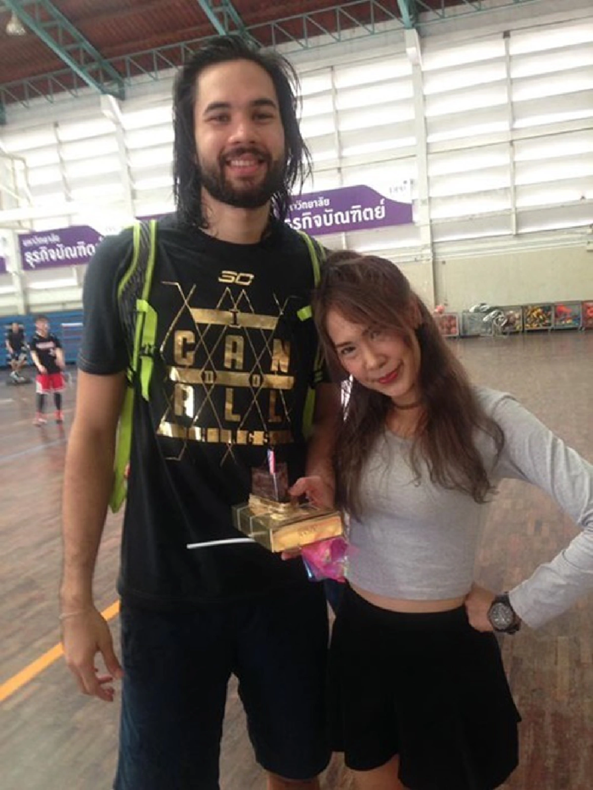 เมินดราม่า!!! "น้ำผึ้ง Take Me Out"  ยกเค้กเซอร์ไพรส์ "รูเบน" แฟนเก่า "อรอุมา" นักตบลูกยางทีมชาติไทย