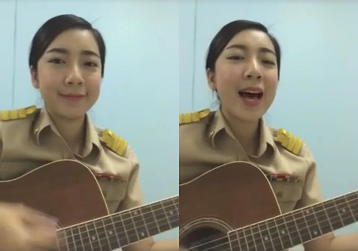 ยังจำได้ไหม...?? "ครูนก" ครูสาวชาวเหนือที่เคยแต่งเพลง "ภูมิแพ้โปเกม่อน" ล่าสุดกลับมาพร้อมเพลงให้กำลังใจครูและนักเรียน บอกเลยฟังแล้วยิ้มตาม...น่ารักแต๊ๆเลยเจ้าครู!! (ชมคลิป)
