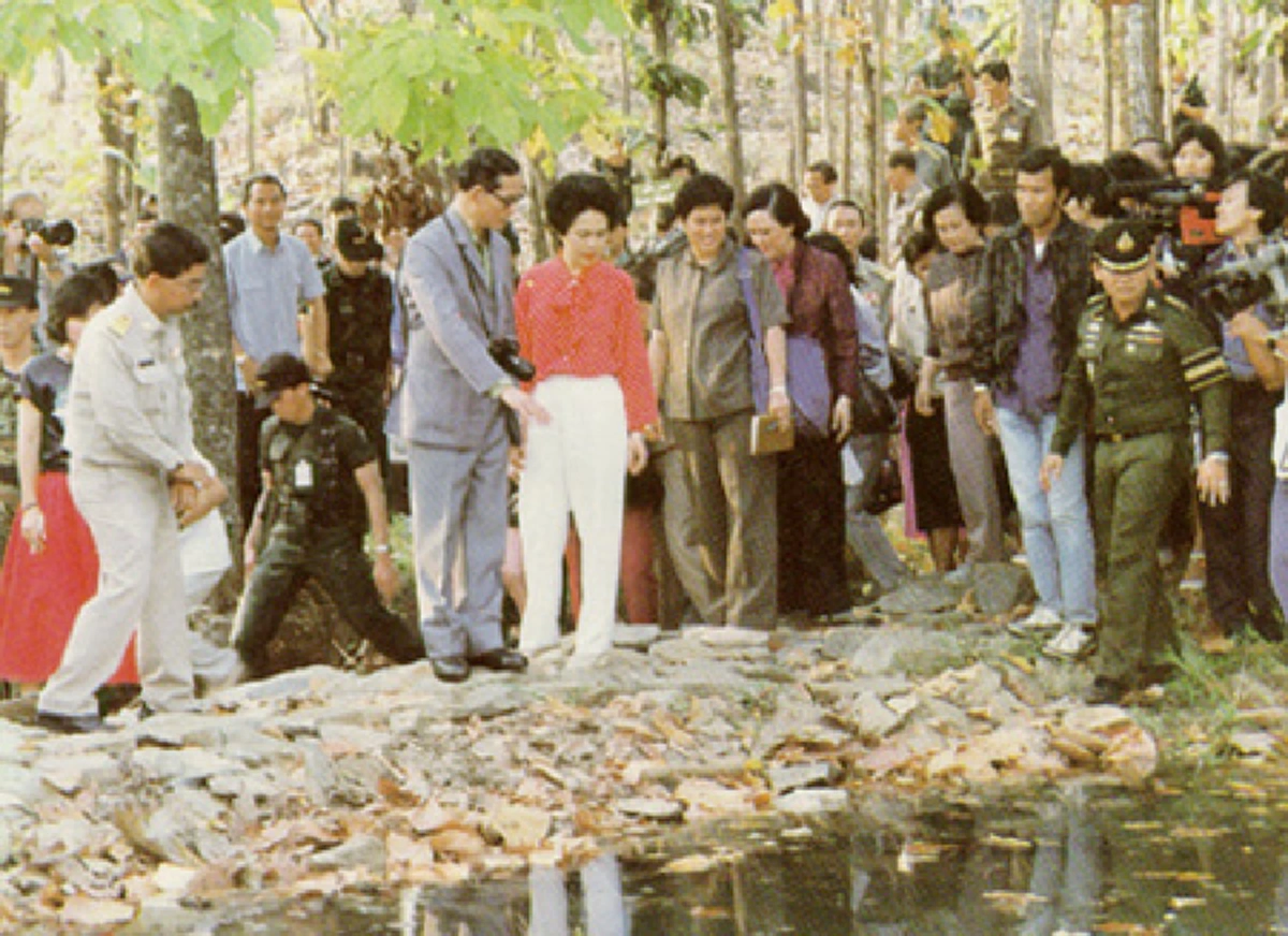 จะไม่มีวันที่ลิเบอร่านอยากให้เป็น!!! สื่อสิงคโปร์ยกย่อง"องค์พ่อหลวง"เป็นต้นแบบความดี คนไทยจะนำคำสอนสืบสานปท.มั่นคง ทำโลกตื่นตัวสนับสนุนผู้นำที่ดี