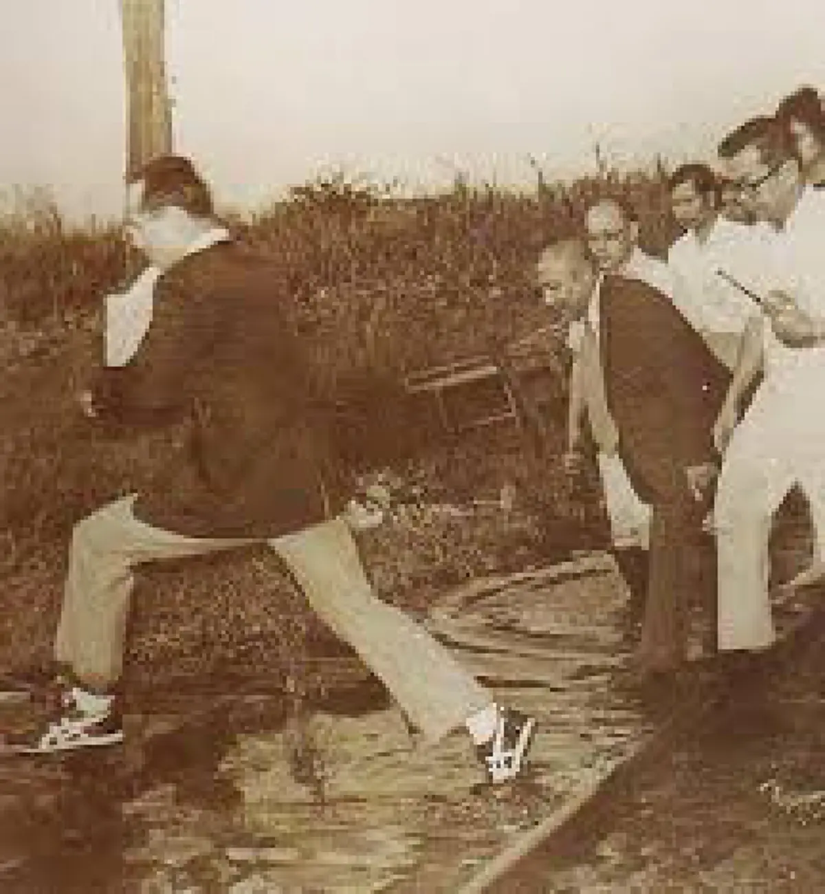 "เมื่อในหลวง ทรงทำสงคราม กับตัวยึกยือ" อีกหนึ่งเรื่องราวที่พสกนิกรชาวไทยต้องอ่าน! ให้รู้ว่าพระองค์ท่านทรงรักและเสียสละเพื่อพสกนิกรไทยมากเพียงใด
