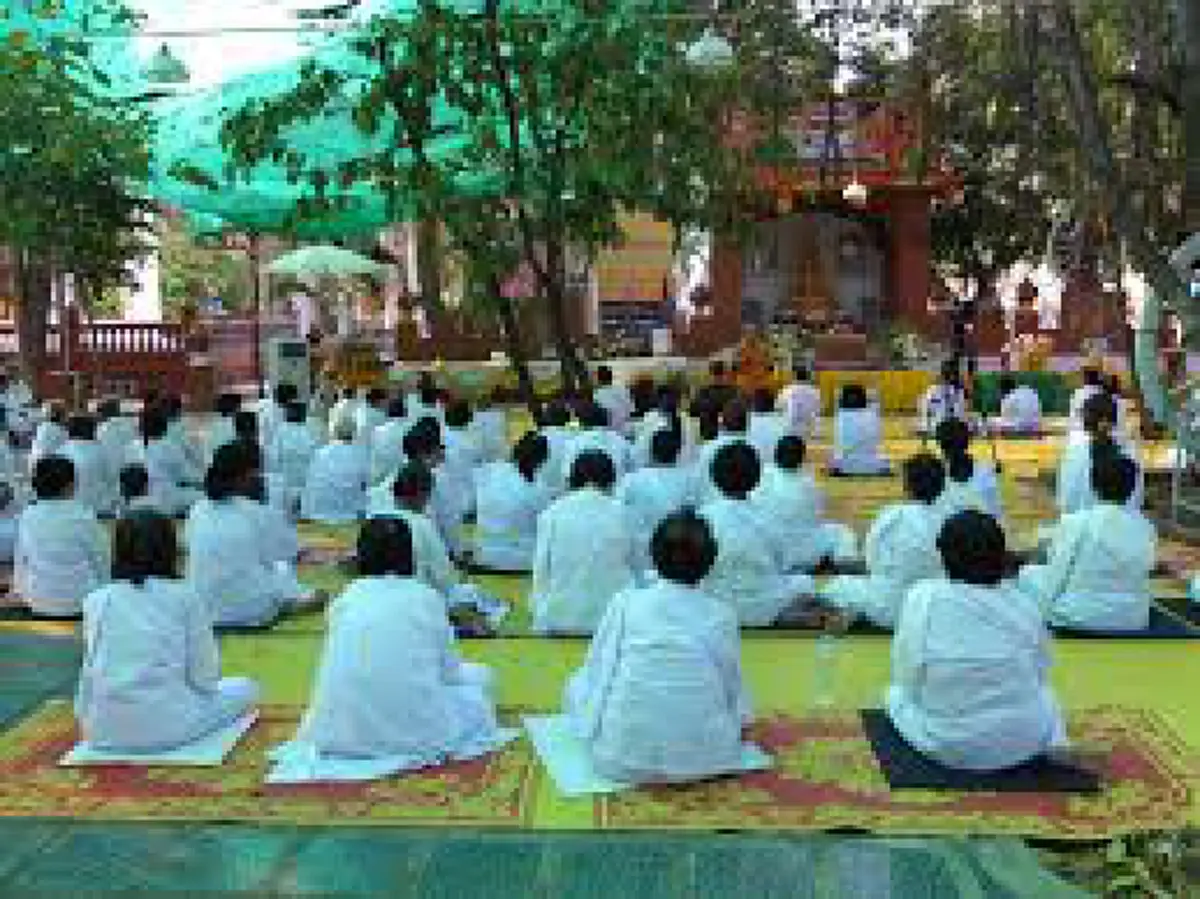 อานิสงส์แรงกล้า!! บวชพระก็ดี... บวชชีพราหมณ์ก็ได้... ให้อานิสงส์มากมายกว่าที่คิด!!