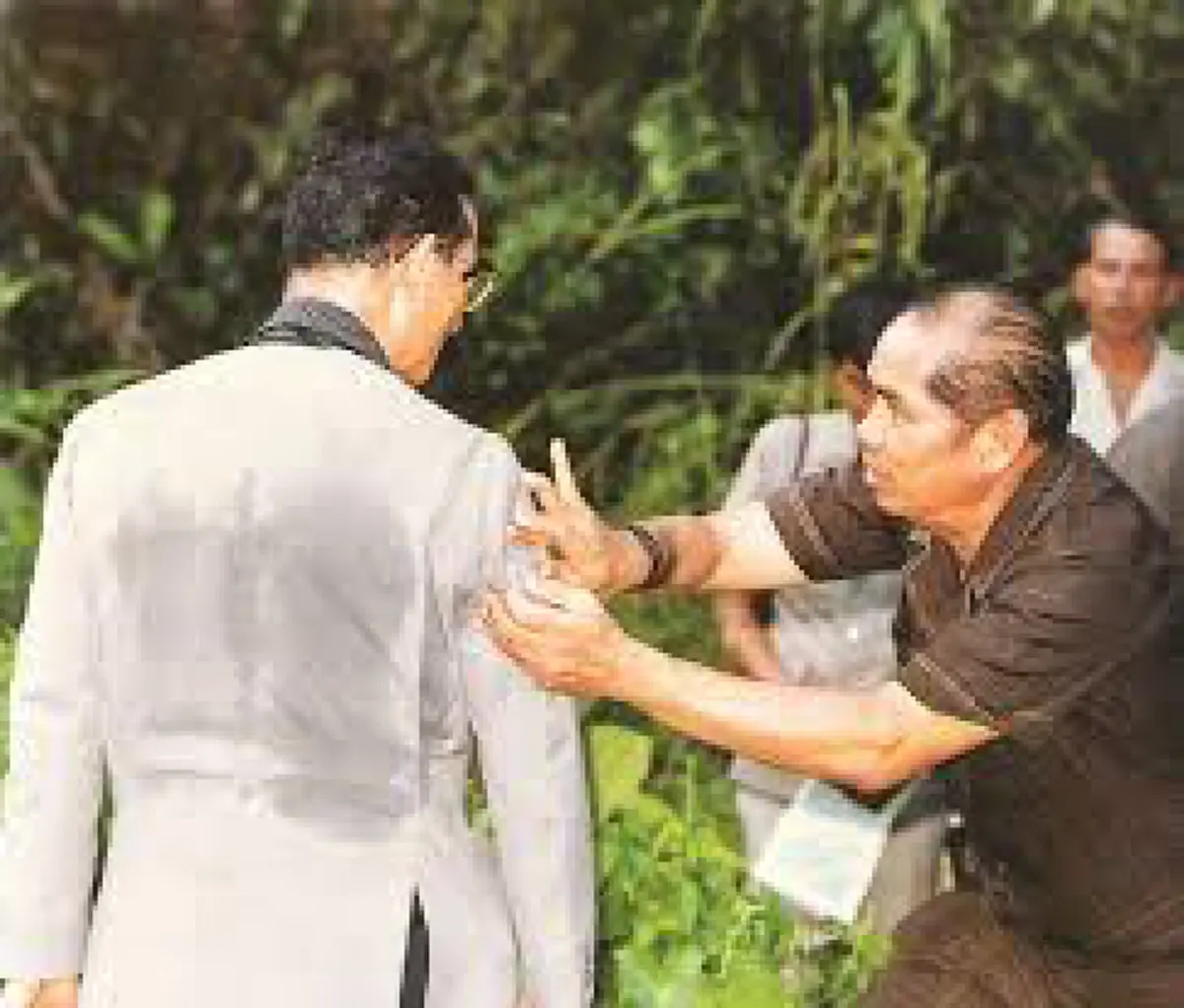 สำนึกในพระมหากรุณาธิคุณยิ่งนัก! เรื่องเล่าเมื่อครั้ง "ตามรอยเบื้องพระยุคลบาท" (จากดร.สุเมธ ตันติเวชกุล) ...ขอพระองค์ทรงพระเจริญยิ่งยืนนาน