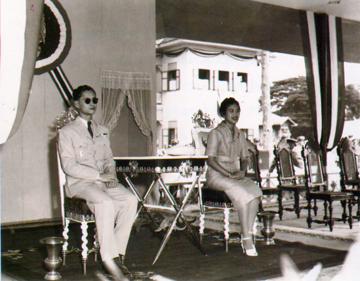 เมื่อครั้งในหลวงรัชกาลที่ 9 เสด็จเยี่ยมเยือนราษฎร ในภาคอีสานเป็นภูมิภาคแรก พ.ศ. 2498 (ภาพชุด+รายละเอียด)