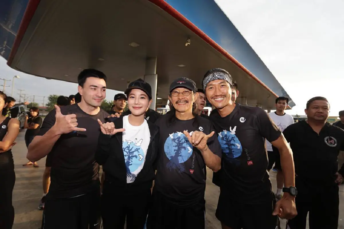 เก็บตกวินาที ภาพวันแรก จนวันสุดท้าย กับผู้ชายที่ชื่อ ตูน บอดี้สแลม (ภาพชุด) 