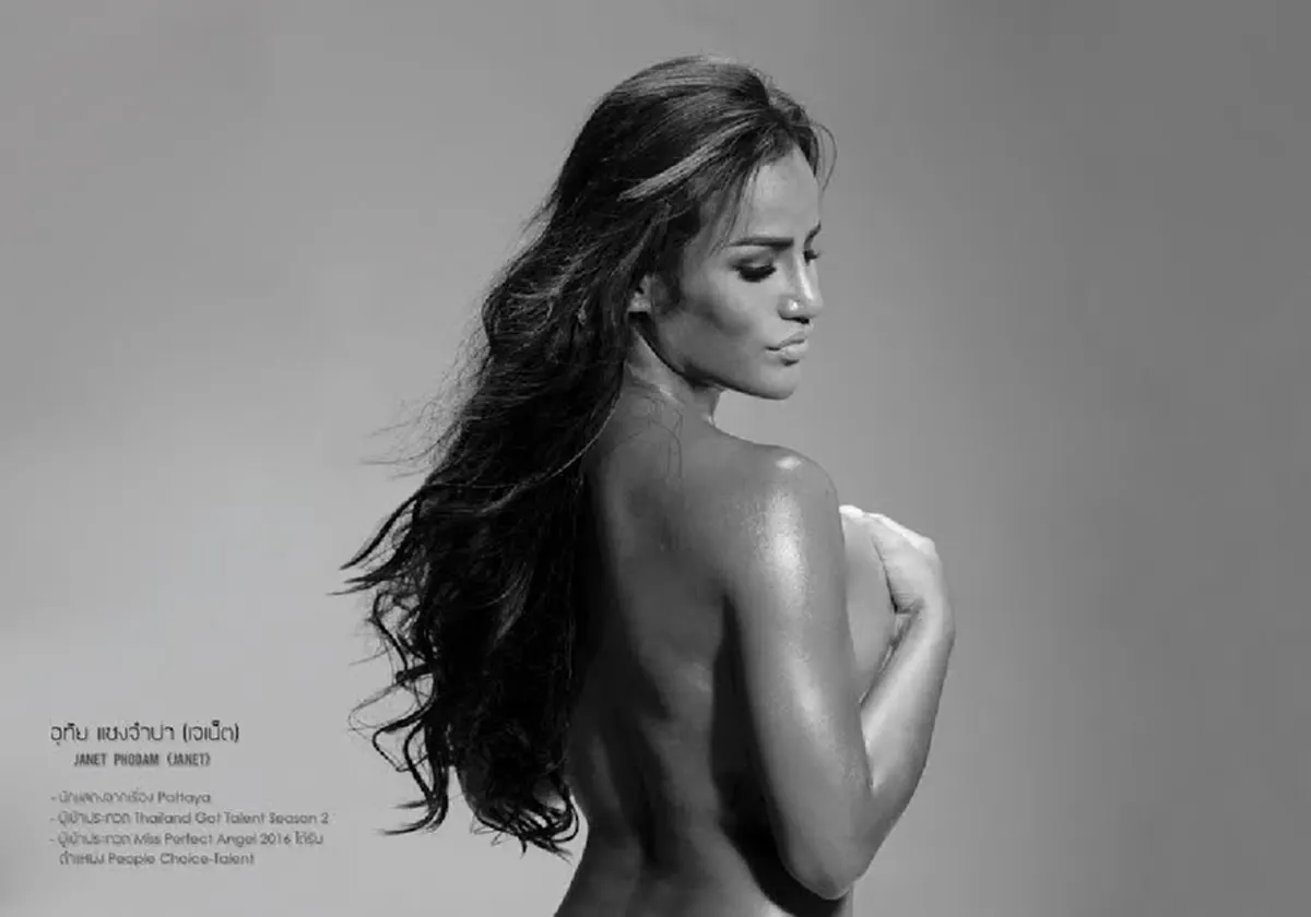 กราบงามๆ ใต้ร่องอก!!! ปฏิทินปีใหม่ 2017 "หญิงเทียม" กับภาพความเซ็กซี่ขยี้ใจยกเซ็ต ที่ทำหนุ่มๆตาลุกวาว บอกเลยสวยจนอยากยกมดลูกให้ (ชมภาพ)