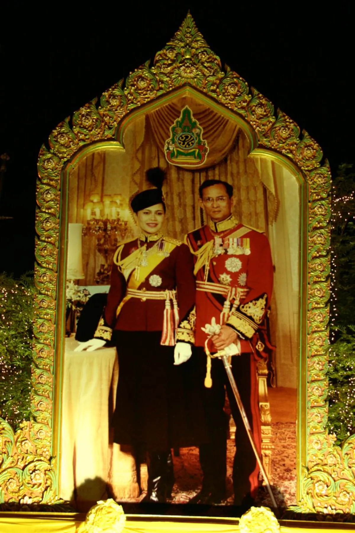 ตราตรึงใจพสกนิกรไทย !!! "สมเด็จพระเจ้าอยู่หัวมหาวชิราลงกรณฯ" ผู้ทรงเป็นแบบอย่างของความกตัญญู