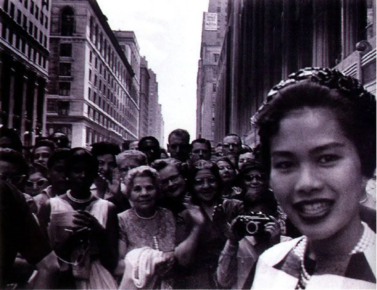 เราไม่เคยทิ้งรูปถ่ายของเธอแม้แต่สักภาพเดียว...คำพูดสุดซึ้งของพ่อหลวงเมื่อครั้งหนึ่งเคยทรงตรัสไว้ว่า เราชอบถ่ายภาพภรรยาด้วยตัวเราเอง(ชมภาพ)