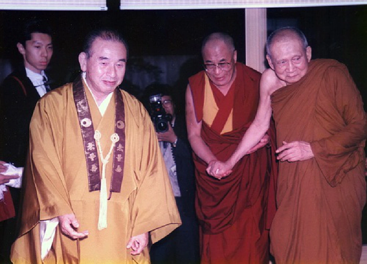 "สมเด็จพระญาณสังวรฯ คือพี่ชายคนโตของข้าพเจ้า!!" ... ถ้อยคำที่ "องค์ทะไลลามะ" กลั่นออกมาจากความเคารพอย่างสุดหัวใจ!!