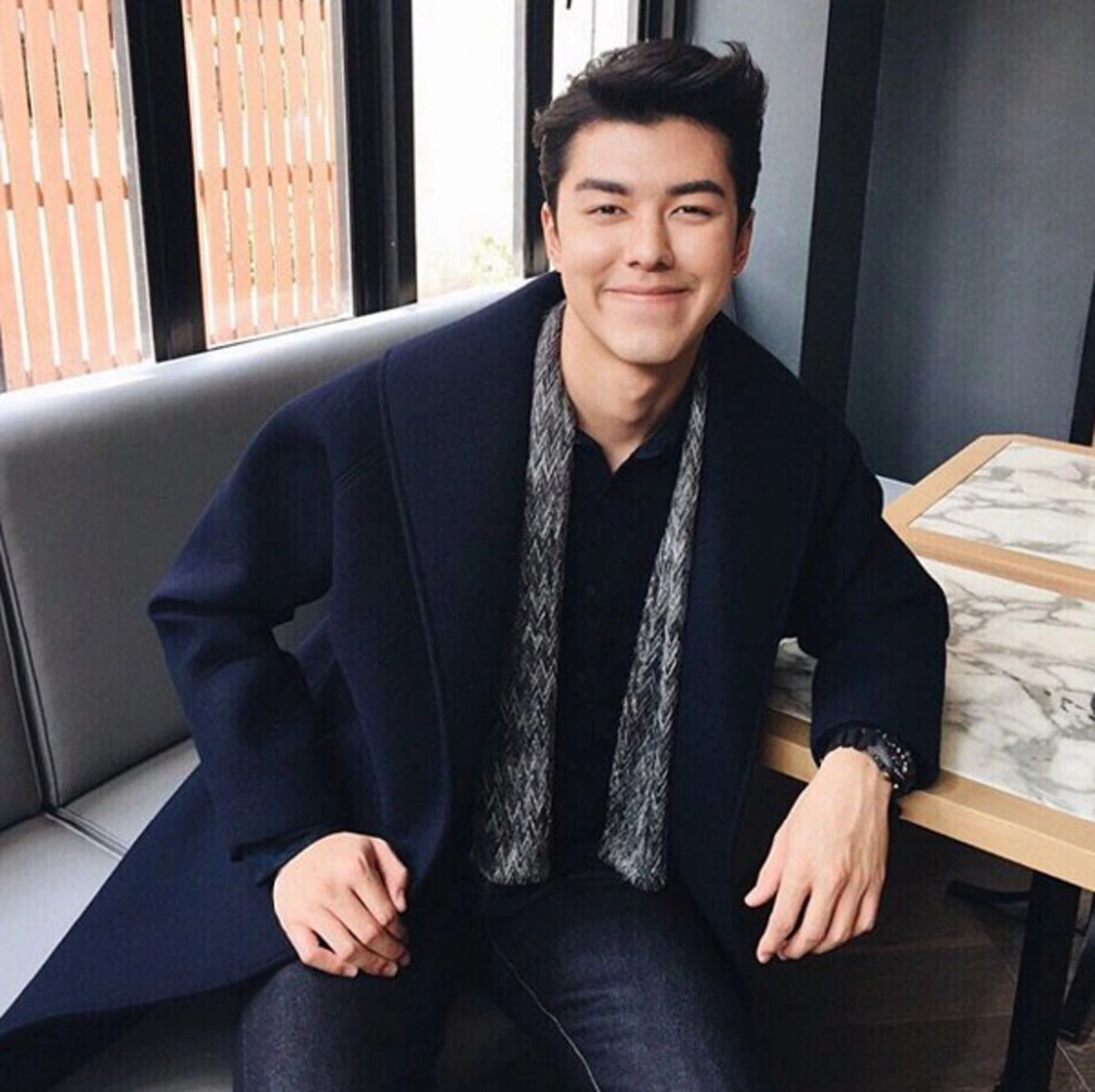 สมคำล้ำลือ !? ส่องหน้าตาของ "นาย ณภัทร" หนุ่มหล่อที่พกรอยยิ้มมาทำให้ "สาวทั้งหลาย" ใจละลาย(ชมภาพ)