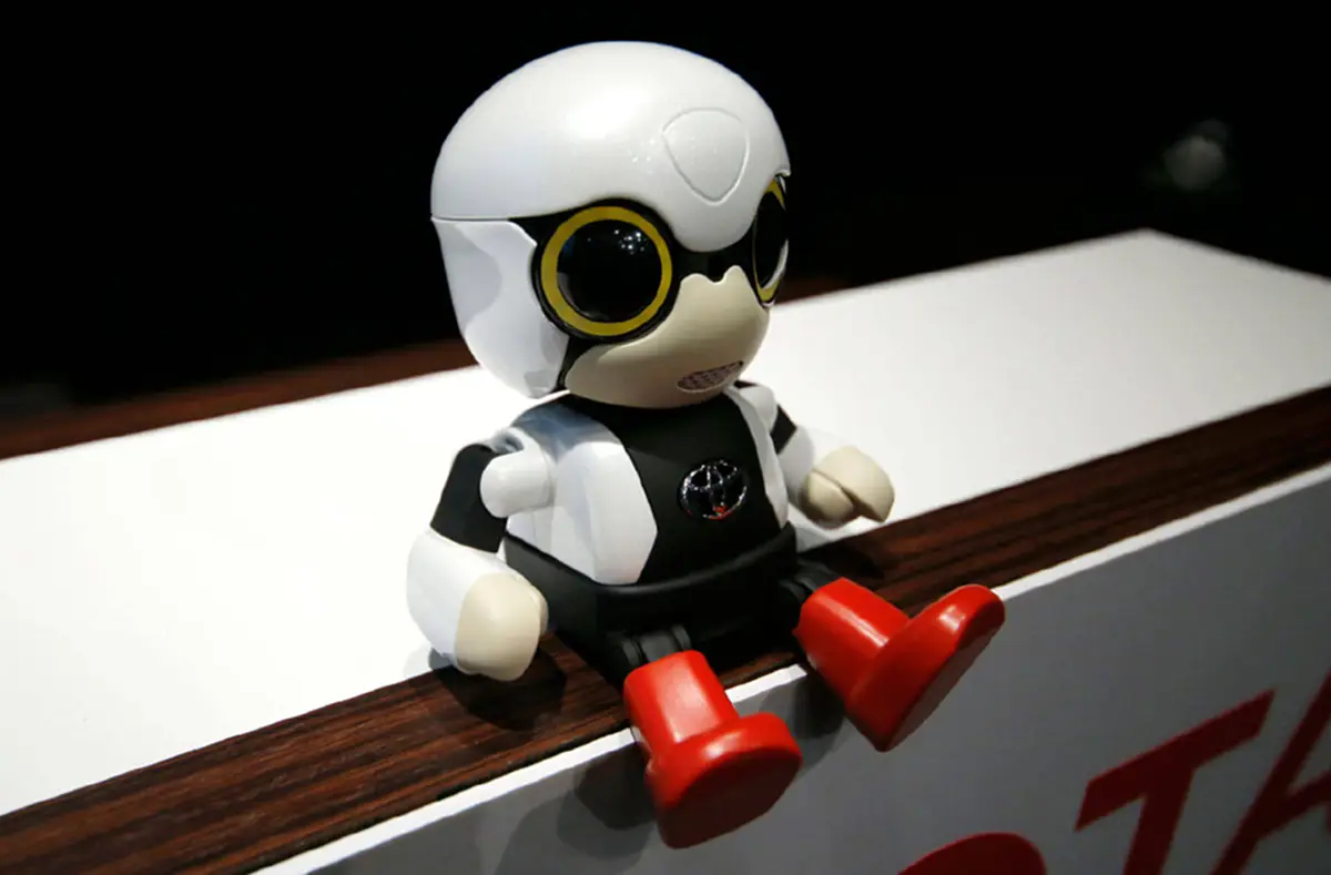ใครเหงา..ยกมือขึ้น!!! โตโยต้าเปิดตัวหุ่นยนต์ "Kirobo Mini" หุ่นยนต์พูดได้น่ารักฉลาดเท่าเด็ก5ขวบ หวังให้เป็นเพื่อนบรรดาคนขี้เหงา !!?? (คลิป)