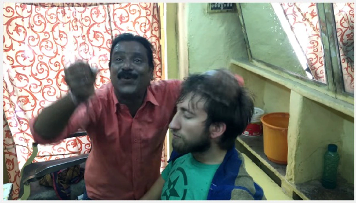 กล้าลองไหม?? .ชมลีลานวดศีรษะสะท้านฟ้า นวดหน้าด้วยพลังจักรวาล!! (มีคลิป)