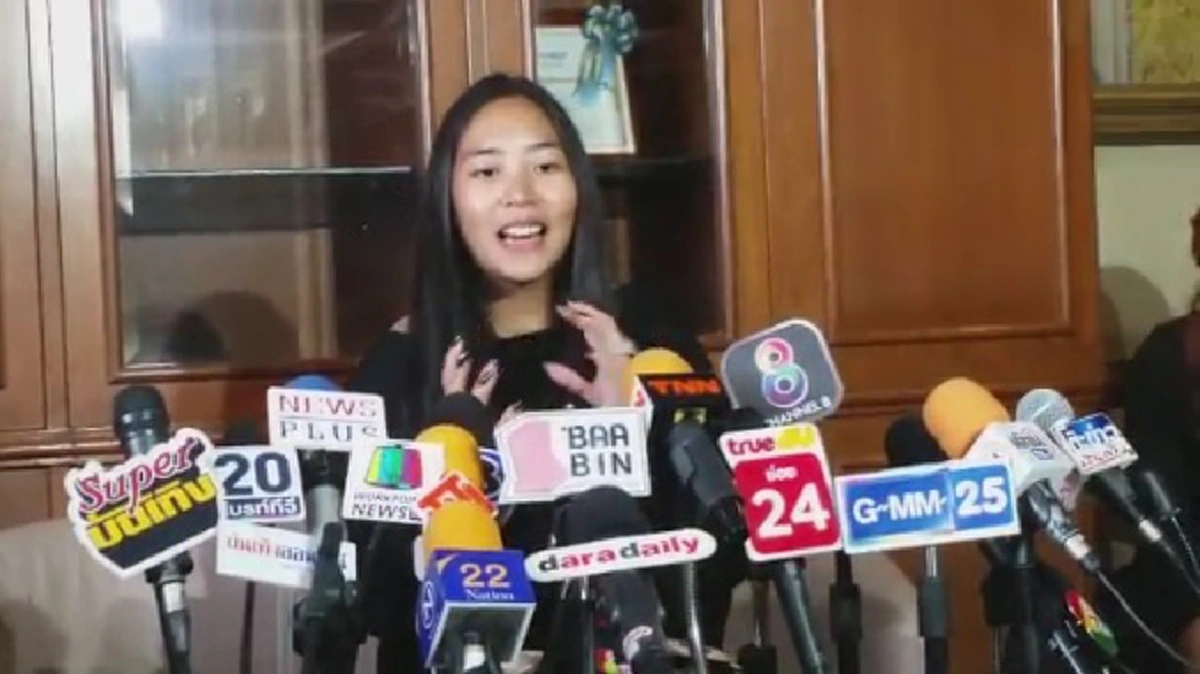 "คุณหญิงแมงมุม" เผย MVเพลงสรรเสริญพระบารมี เวอร์ชั่น "ท่านมุ้ย" อยู่ระหว่างการตัดต่อ พร้อมแจงเหตุไล่คนออกจากพื้นที่