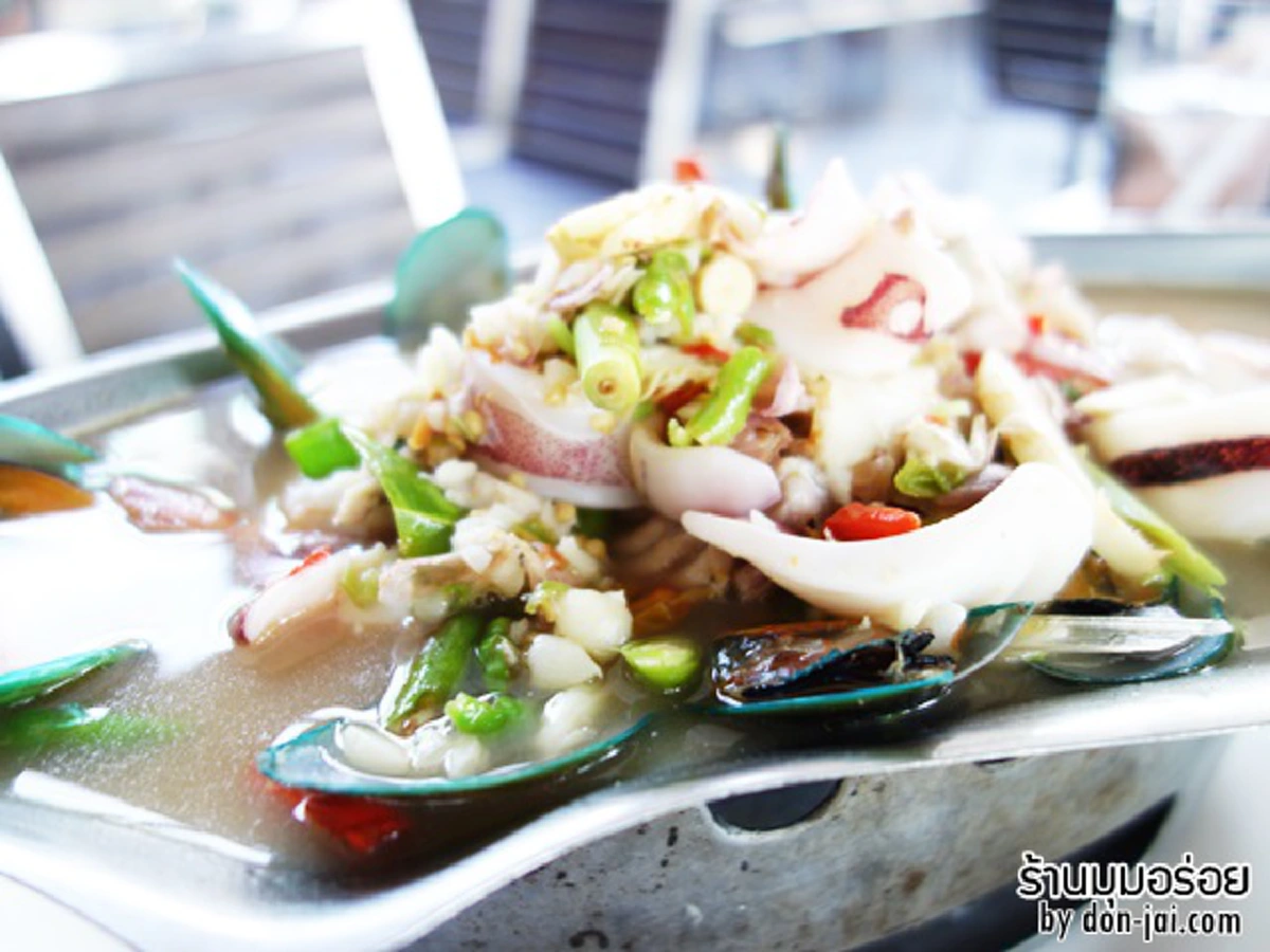 รีบไปให้ไว !? "มุมอร่อย" ร้านอาหารซีฟู้ดริมทะเล รสชาติอร่อยบรรยากาศดี๊ดี รับรองไปลองแล้วประทับใจชัวร์ !!